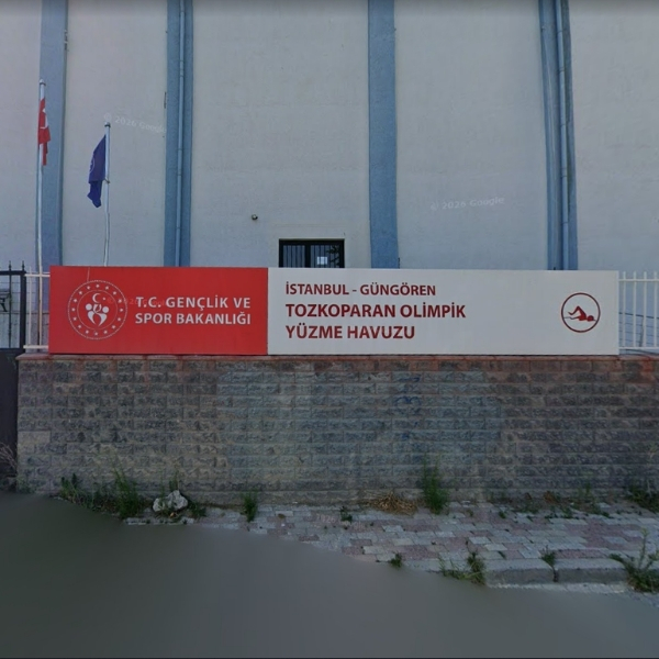 Güngören Tozkoparan Yüzme Havuzu