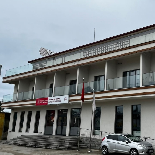 Rize Kazım Ayvaz Güreş Eğitim Merkezi